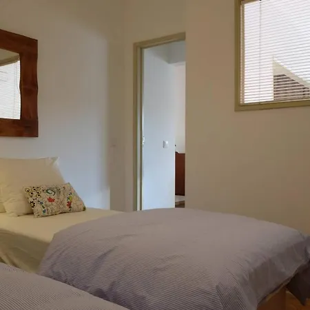2 Bedroom W/garden And Pantheon Views *